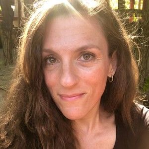Meet your Posher, Emilie